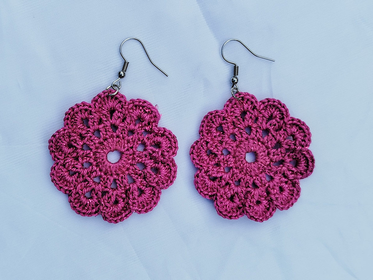 Boucle d'oreille, Médaillon floral