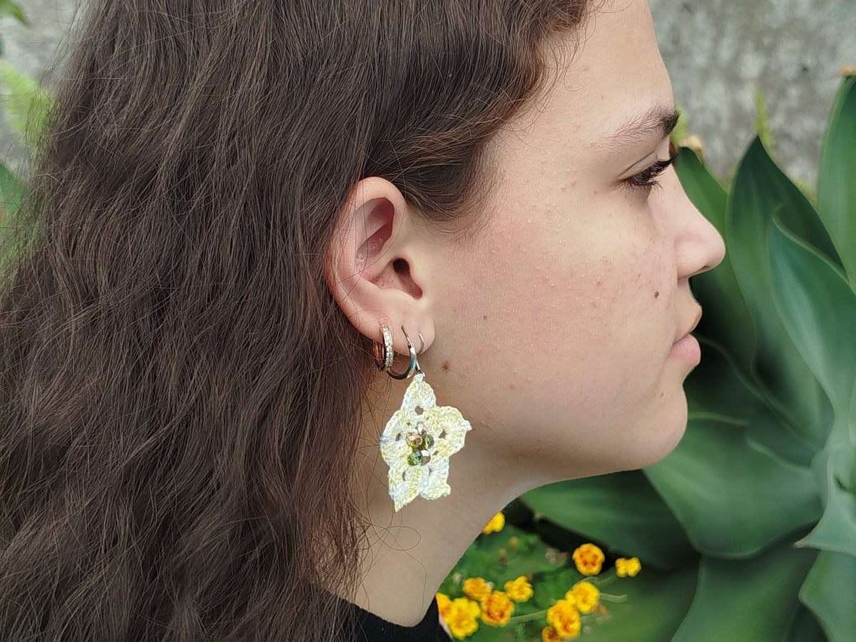 Boucle d'oreille, 5 pétales