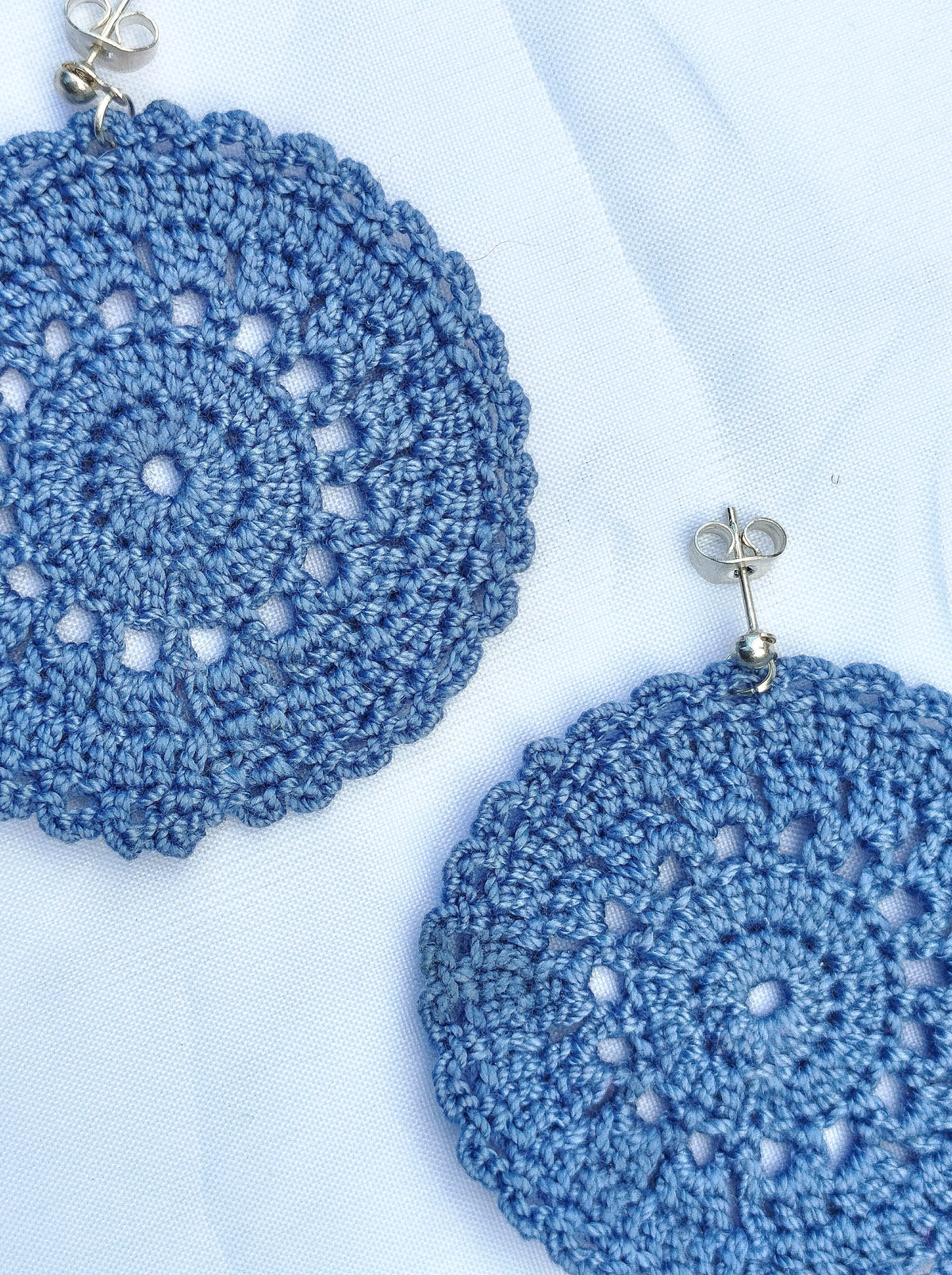 Boucle d'oreille, Grand médaillon