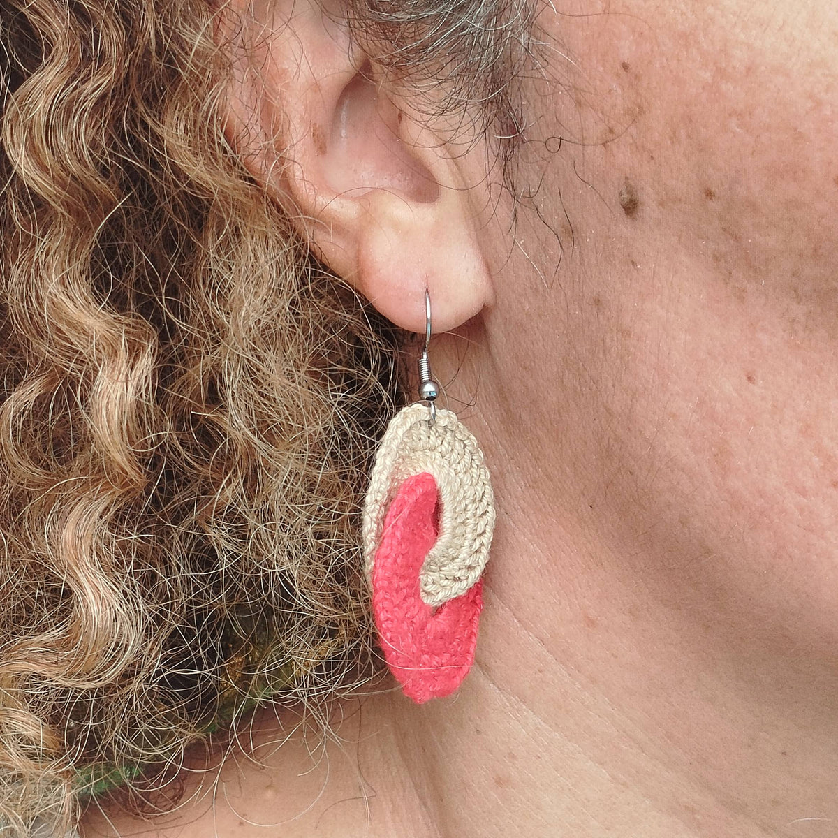 Boucle d'oreille, Cercles entrelacés