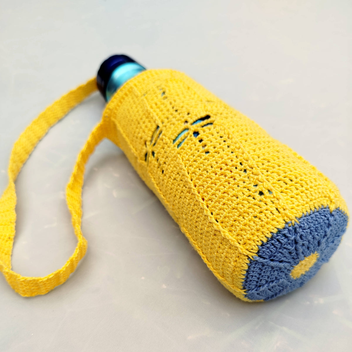 Porte gourde motif libellule