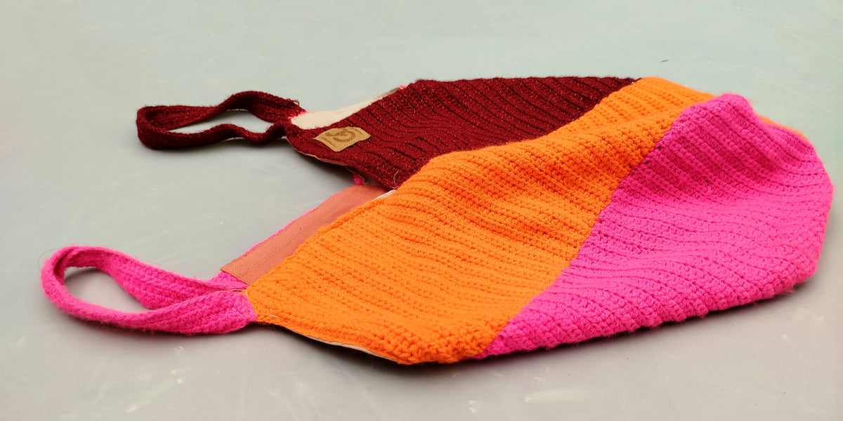Sac quadri-color en crochet